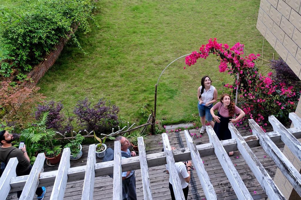 Ctn Karst Inn Yangshuo Exterior photo
